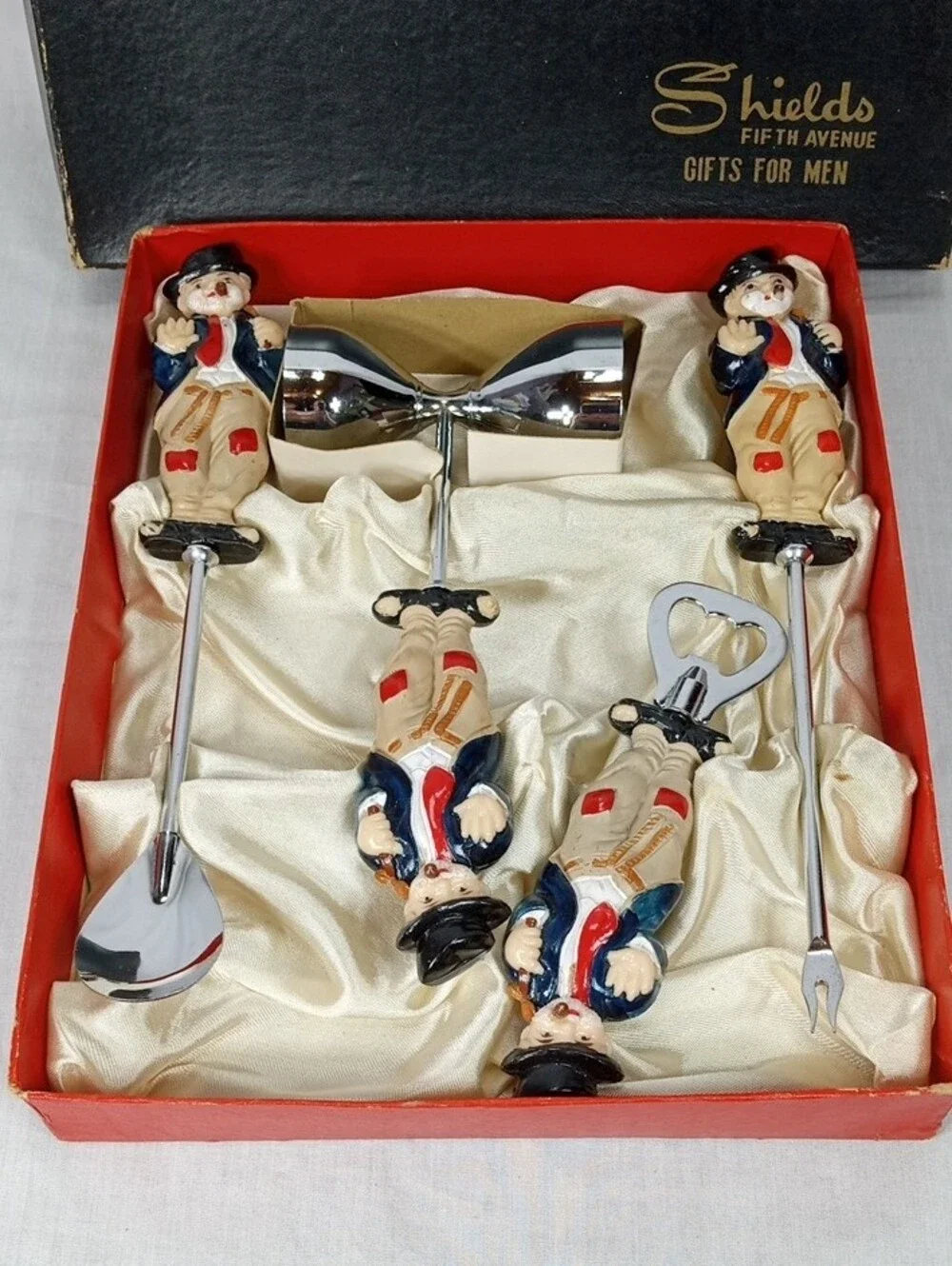 Shields Fifth Avenue Vintage Men’s Bum Bar Tool Set